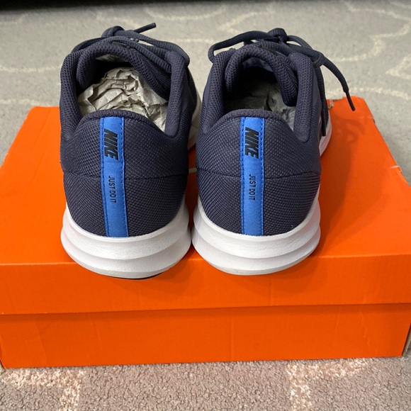 NIKE DOWNSHIFTER 9 (GS) NWT - Picture 4 of 11